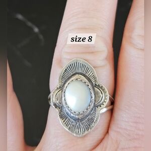 Sterling Silver and Mother Of Pearl Ring.